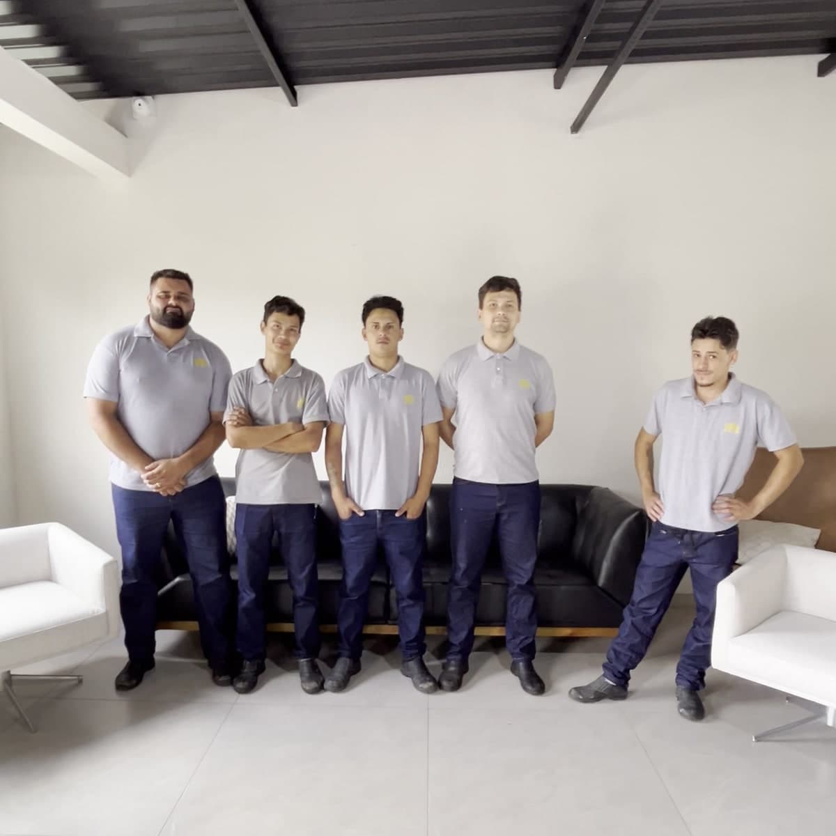 Equipe da Estofaria Xingú